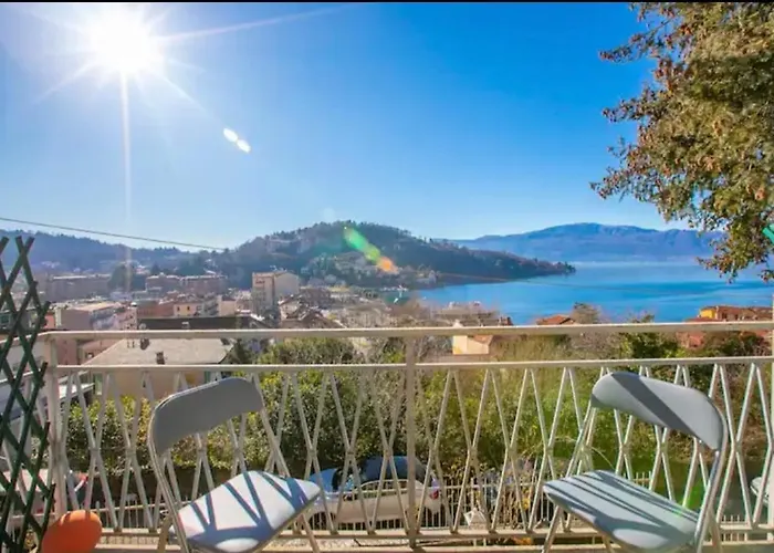 With View Maggiore/laveno Mombello Daire Laveno