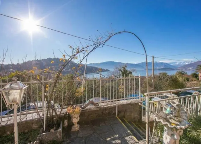With View Maggiore/laveno Mombello