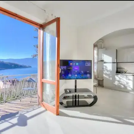 Apartment With View Maggiore/laveno Mombello Laveno