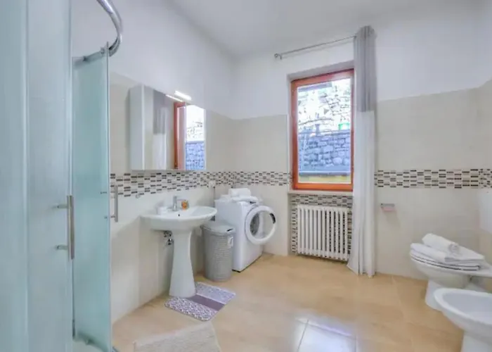 With View Maggiore/laveno Mombello * Laveno